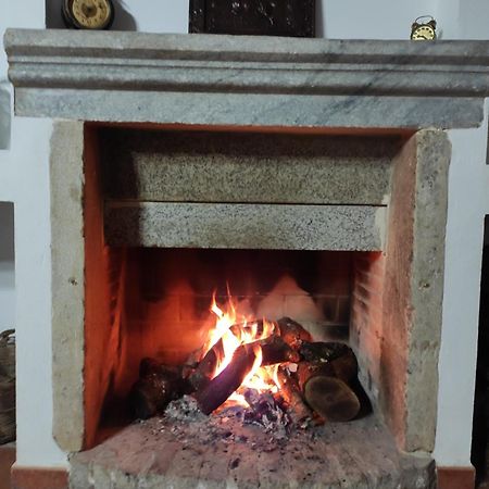 Casa Rural La Carriona Segura de León 外观 照片