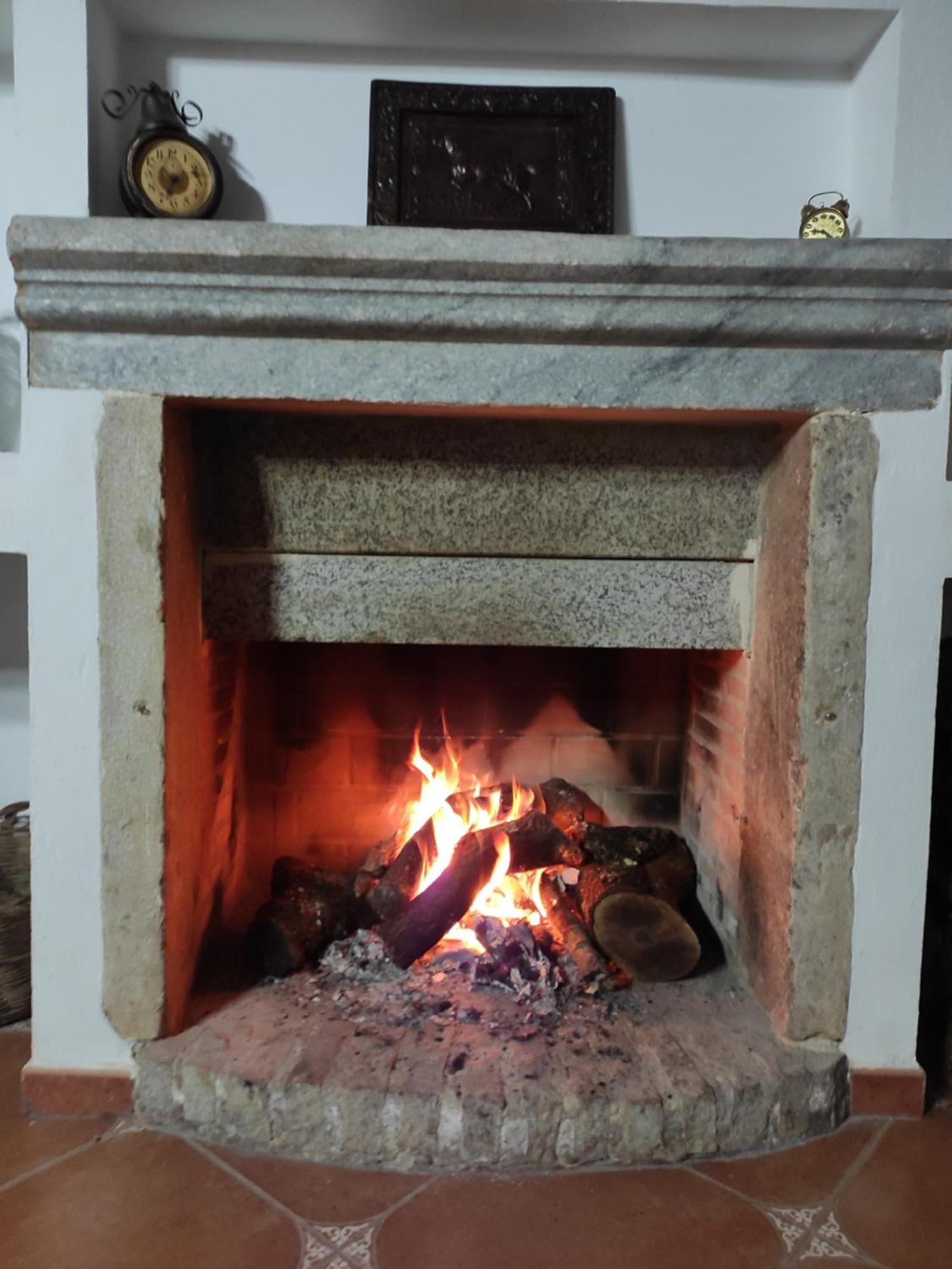 Casa Rural La Carriona Segura de León 外观 照片
